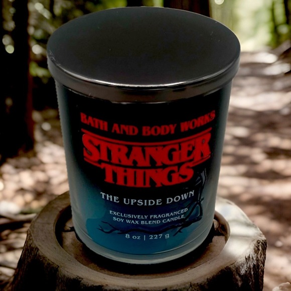Bath & Body Works STRANGER THINGS Single Wick Candle “The Upside Down World” NEW - Picture 1 of 5